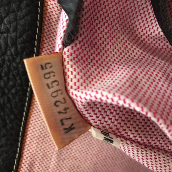 Dooney & Bourke Large Shoulder Bag - Picture 6 of 8
